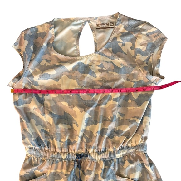 AVALANCHE OUTDOOR SUPPLY COMPANY Camouflage Print Casual Dress/Hiking Dress SZ M - Picture 4 of 6